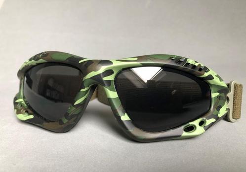 Zonnebril/veiligheidsbril in camouflagelook met verstelbare, Handtassen en Accessoires, Zonnebrillen en Brillen | Heren, Zo goed als nieuw