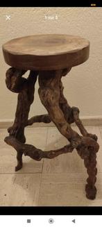 Tabouret trépied fait en sarments de vigne, Ophalen, Gebruikt, Hout