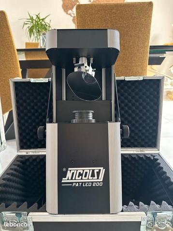 Party Light Led 2 stuks beschikbaar voor biedingen