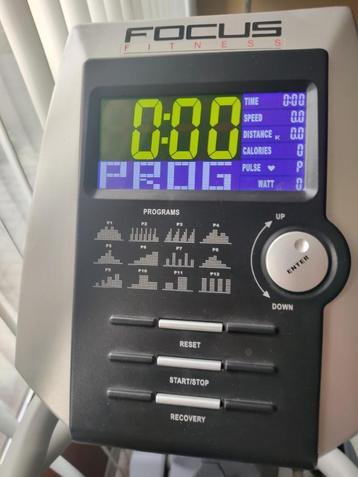 Focus Fitness Fox 6 crosstrainer beschikbaar voor biedingen