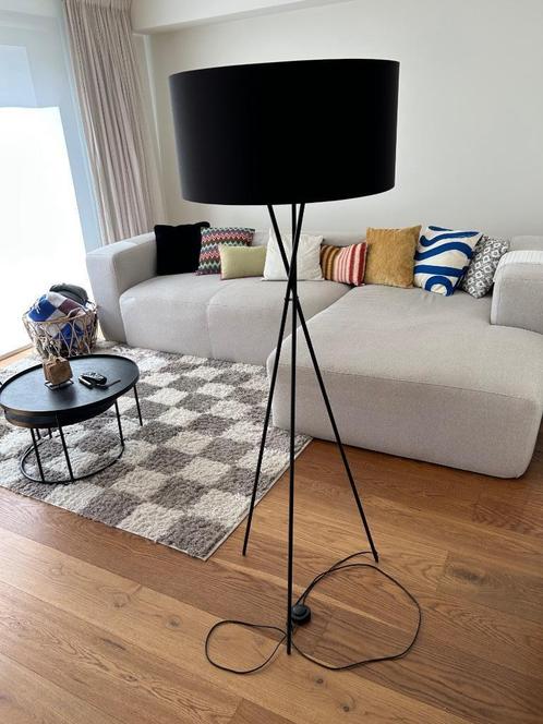 Staande lamp zwarte kap met koper, Huis en Inrichting, Lampen | Vloerlampen, Zo goed als nieuw, 100 tot 150 cm, Ophalen
