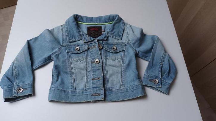 Veste en jean - Taille 86, Enfants & Bébés, Vêtements de bébé | Taille 86, Utilisé, Garçon ou Fille, Manteau, Enlèvement ou Envoi