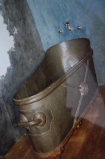 Baignoire d'époque beschikbaar voor biedingen
