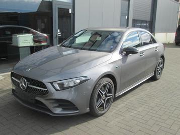 Mercedes-Benz A 250 E HYBRIDE AMG PANO SFEER beschikbaar voor biedingen