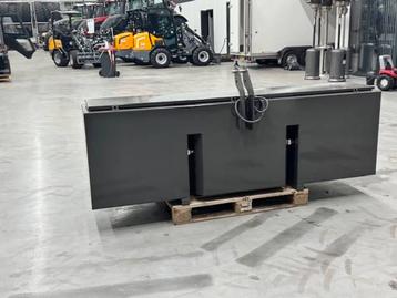 Fendt Frontkist, opbergbox beschikbaar voor biedingen
