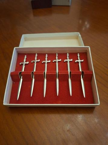 Vintage eet prikkers beschikbaar voor biedingen