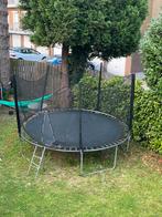 Trampoline a venir chercher  il manque la bâche de protectio, Comme neuf