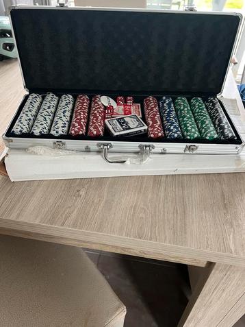 Pokerset (nieuw) beschikbaar voor biedingen