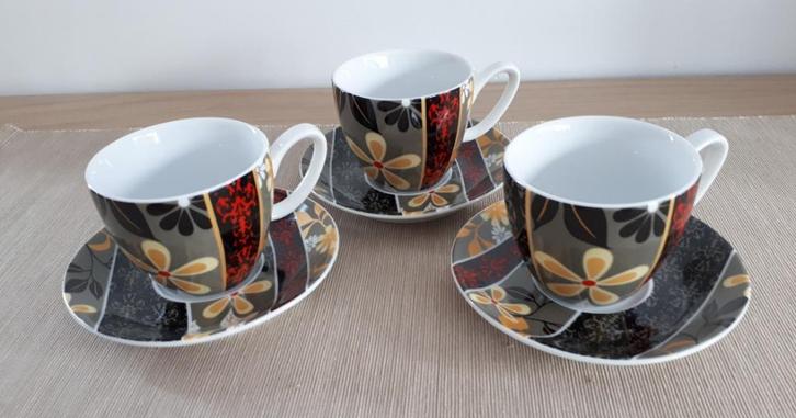 SET DE 3 SACS AVEC ASSIETTES : NOUVEAU !!, Maison & Meubles, Cuisine | Vaisselle, Neuf, Tasse(s) et/ou soucoupe(s), Autres styles