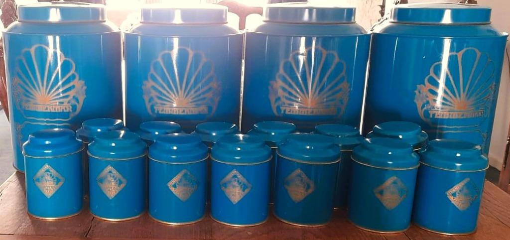 Boîtes de thé en conserve, Collections, Boîte en métal, Utilisé, Thé, Autres marques, Enlèvement ou Envoi