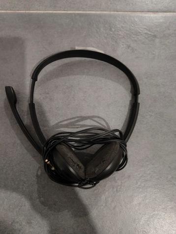 Koptelefoon met microfoon  beschikbaar voor biedingen