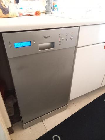 WHIRLPOOL-VAATWASSER VAN 45 CM, Elektronische apparatuur, Vaatwasmachines, Ophalen, Gebruikt, Minder dan 85 cm, Energieklasse A of zuiniger