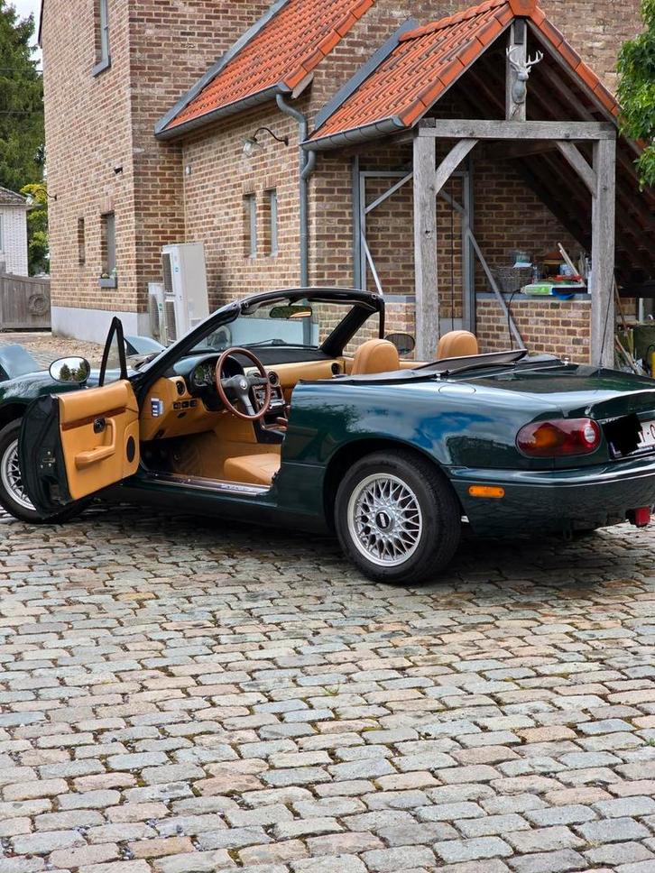 Mazda mx5 1992 oldtimer, Auto's, Mazda, Particulier, MX-5, Benzine, Cabriolet, 3 deurs, Handgeschakeld, Groen, Beige, Leder, Achterwielaandrijving