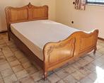 Antiek bed in vol hout met verstelbare lattenbodem, Antiek en Kunst, Ophalen