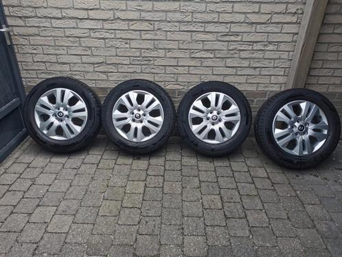 Originele Renault trafic 17 inch aluminum velgen met banden, Auto-onderdelen, Banden en Velgen, Band(en), 17 inch, Ophalen