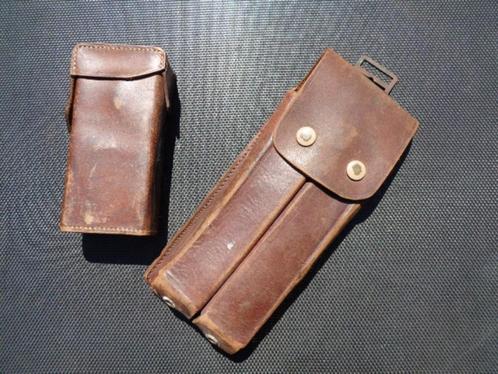 WO 2 lederen tassen , Brits ?   24 € / stuk, Verzamelen, Militaria | Tweede Wereldoorlog, Landmacht, Overige typen, Ophalen of Verzenden