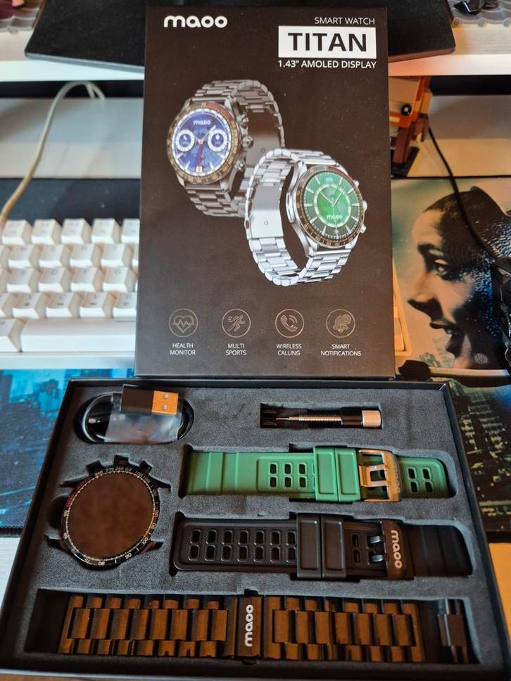 maoo - Montre connectée Titan, Bijoux, Sacs & Beauté, Montres connectées, GPS, Boussole, Enlèvement
