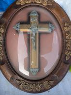 Crucifix sous cloche, Antiquités & Art, Enlèvement