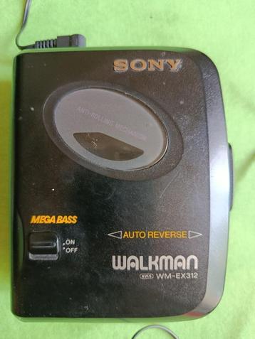 WALKMAN SONNY CASSETTE PLAYER  WM-X312 beschikbaar voor biedingen