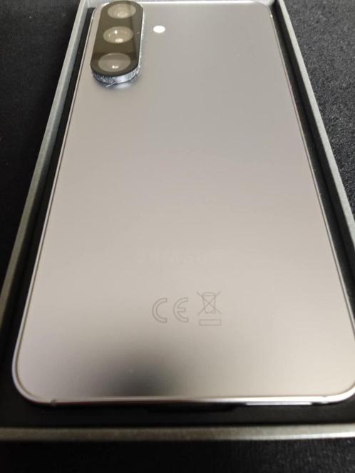 Vends ou échange Samsung s25, Telecommunicatie, Mobiele telefoons | Samsung, Zo goed als nieuw, 128 GB, Zonder abonnement, Zonder simlock