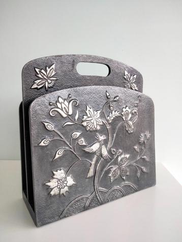 Brocante magazine houder Art Nouveau Jugendstil stijl beschikbaar voor biedingen