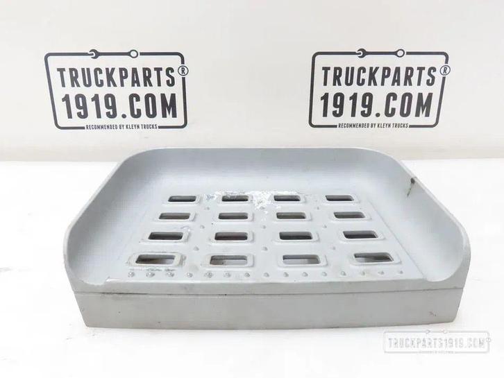 DAF Body & Chassis Parts Opstap trede DAF XF 106, Autos : Pièces & Accessoires, Pièces camion, DAF, Carrosserie et Tôlerie, Utilisé