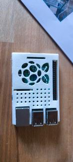 Raspberry pi incl case en lader, Ophalen of Verzenden, Zo goed als nieuw