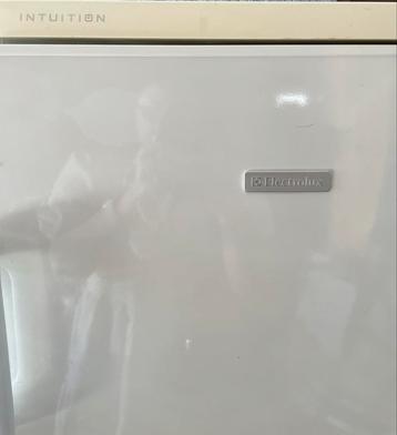 Koelkast Elektrolux met vriesvak, Elektronische apparatuur, Ophalen, Met vriesvak
