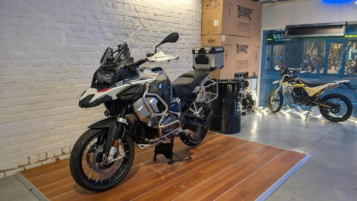 Bmw r1250gs lc adventure, Trophy. 09/2022. Topkoffer., Motoren, Motoren | BMW, Bedrijf, Enduro, meer dan 35 kW, 2 cilinders, Motorrijbewijs A