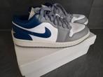 Sneakers Nike Air Jordan 1 Low maat 42, Kinderen en Baby's, Ophalen of Verzenden, Zo goed als nieuw