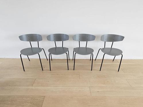 Design stoelen Ferm Living, Huis en Inrichting, Stoelen, Gebruikt, Vier, Hout, Metaal, Grijs, Ophalen