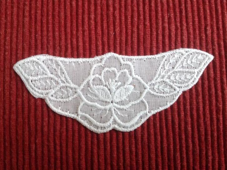 APPLICATION DE BRODERIE ANGLAISE, Hobby & Loisirs créatifs, Couture & Fournitures, Neuf, Application, Enlèvement ou Envoi