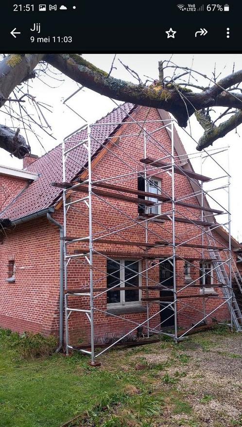 aluminium stelling bestaande uit 21 schragen 21 kruisingen, Doe-het-zelf en Bouw, Steigers, Gebruikt, Ophalen