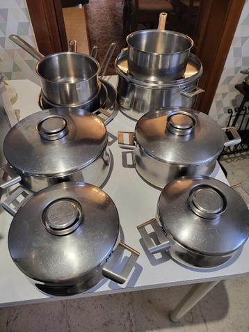 pannen en pottenset inox - wegens vertrek rusthuis, Inox, Enlèvement, Utilisé, Plaque céramique