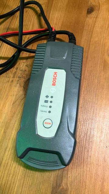 Bosch Batterijlader 12V beschikbaar voor biedingen