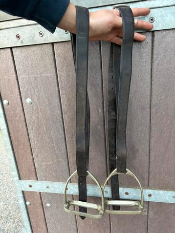 Stijgbeugelriemen + stijgbeugels beschikbaar voor biedingen