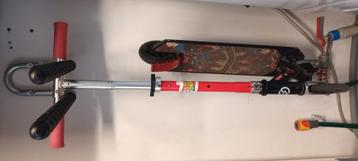 Step met kleine wielen.  beschikbaar voor biedingen