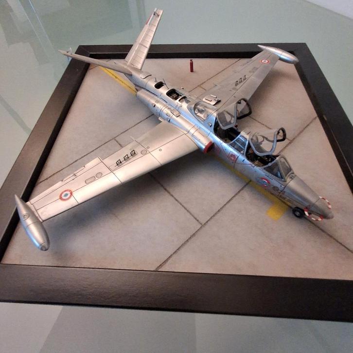 Fouga Magister CM 170, Hobby & Loisirs créatifs, Modélisme | Avions & Hélicoptères, Comme neuf, Avion, Plus grand que 1:72, Enlèvement