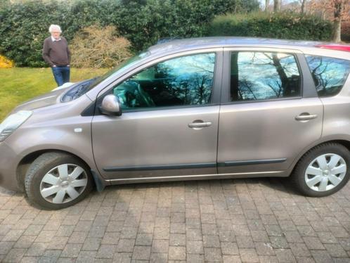 nissan note benzine met weinig km, Auto's, Nissan, Particulier, Note, Trekhaak, Benzine, SUV of Terreinwagen, 5 deurs, Handgeschakeld