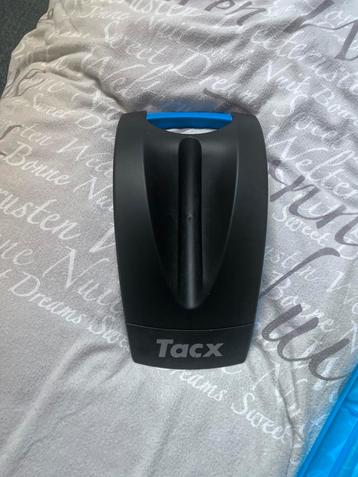 Taxc wielglijder beschikbaar voor biedingen