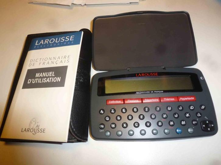 Dictionnaire  électronique LAROUSSE état parfait, Articles professionnels, Articles professionnels Autre, Enlèvement ou Envoi