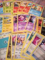 Lot de 100 cartes Pokemon différentes en Français, Comme neuf, Cartes en vrac, Enlèvement ou Envoi