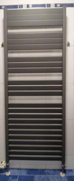 Radiateur salle de bain JAGA WAVE fabrication belge, Ophalen, Zo goed als nieuw, Radiator