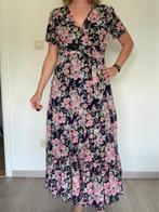 Kleed met bloemen van Millenium maat S, Overige kleuren, Zo goed als nieuw, Maat 36 (S), Onder de knie