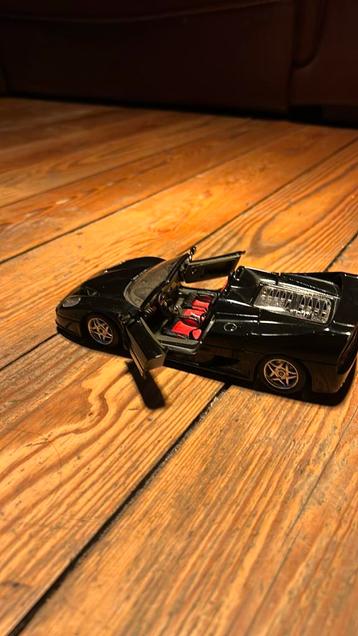 Ferrari F50.  beschikbaar voor biedingen