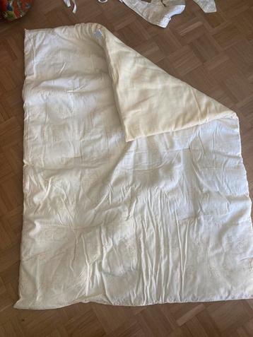 Babybeddekbed 120 x 90 + tour gemaakt in België beschikbaar voor biedingen