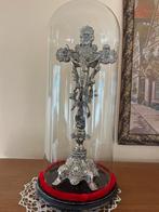 Stolp met kruisbeeld, Enlèvement, Comme neuf