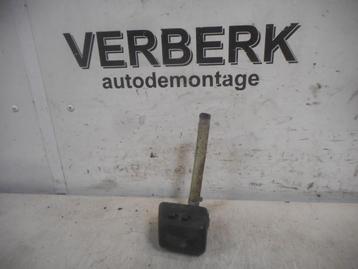 KOPLAMPSPROEIER RECHTS Audi 100 (C3) (443807156) beschikbaar voor biedingen