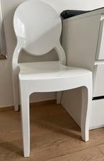 ❗️Nouveau Prix 2 chaises blanches brillantes design état 👍, Comme neuf, Enlèvement, Blanc, Design cobtemporain