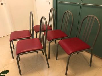 Keukenstoel beschikbaar voor biedingen